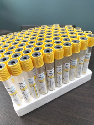 Activazione del coagulo gel sterile a sfondo giallo SST Tubo di prelievo di campioni di sangue a vuoto per l' ospedale
